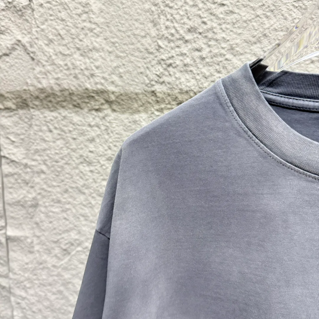 🅿️190 CH*Cro Heart 2025 Spring and Summer New Style Heavy pickling with gradient distressing Chest logo Classic Sanskrit horseshoe print Customized fabric Short-sleeved T-shirt Uniform for men and women Size: S M L